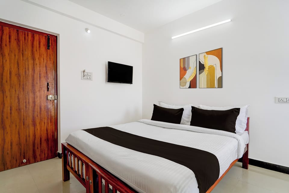 Classic Room | Desk, WiFi (free), bed sheets