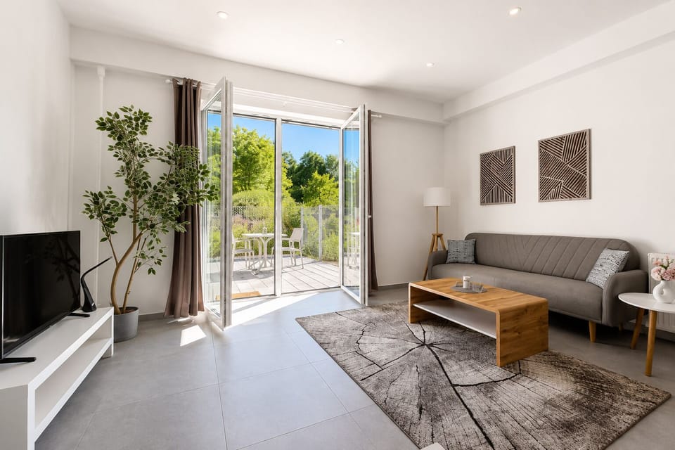 Classic Apartment | Living area