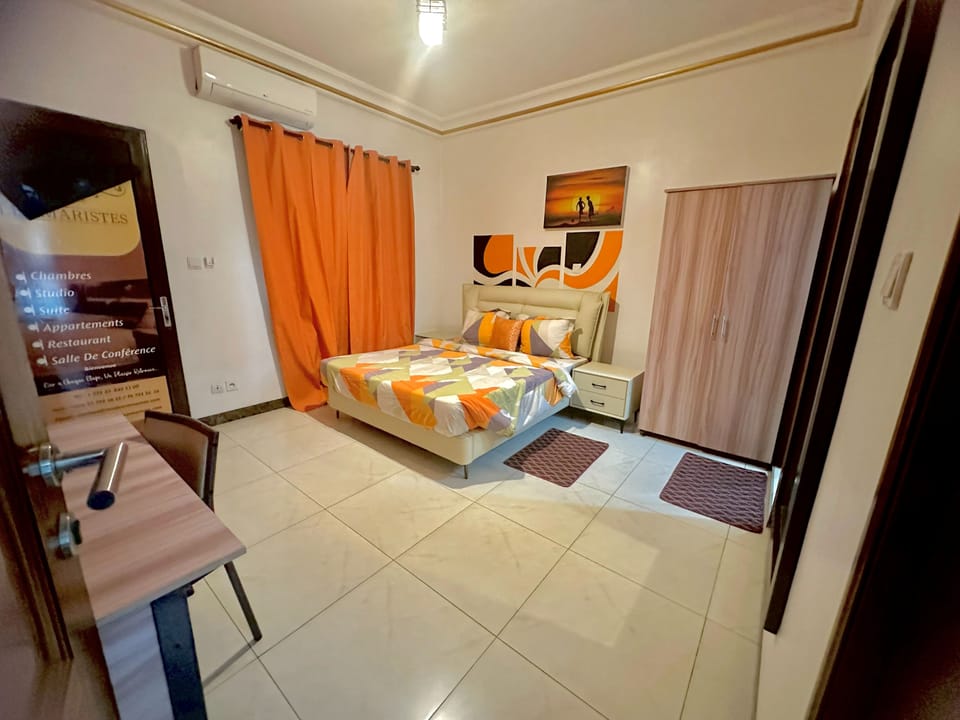 Comfort Double Room | Blackout drapes, WiFi (free), bed sheets