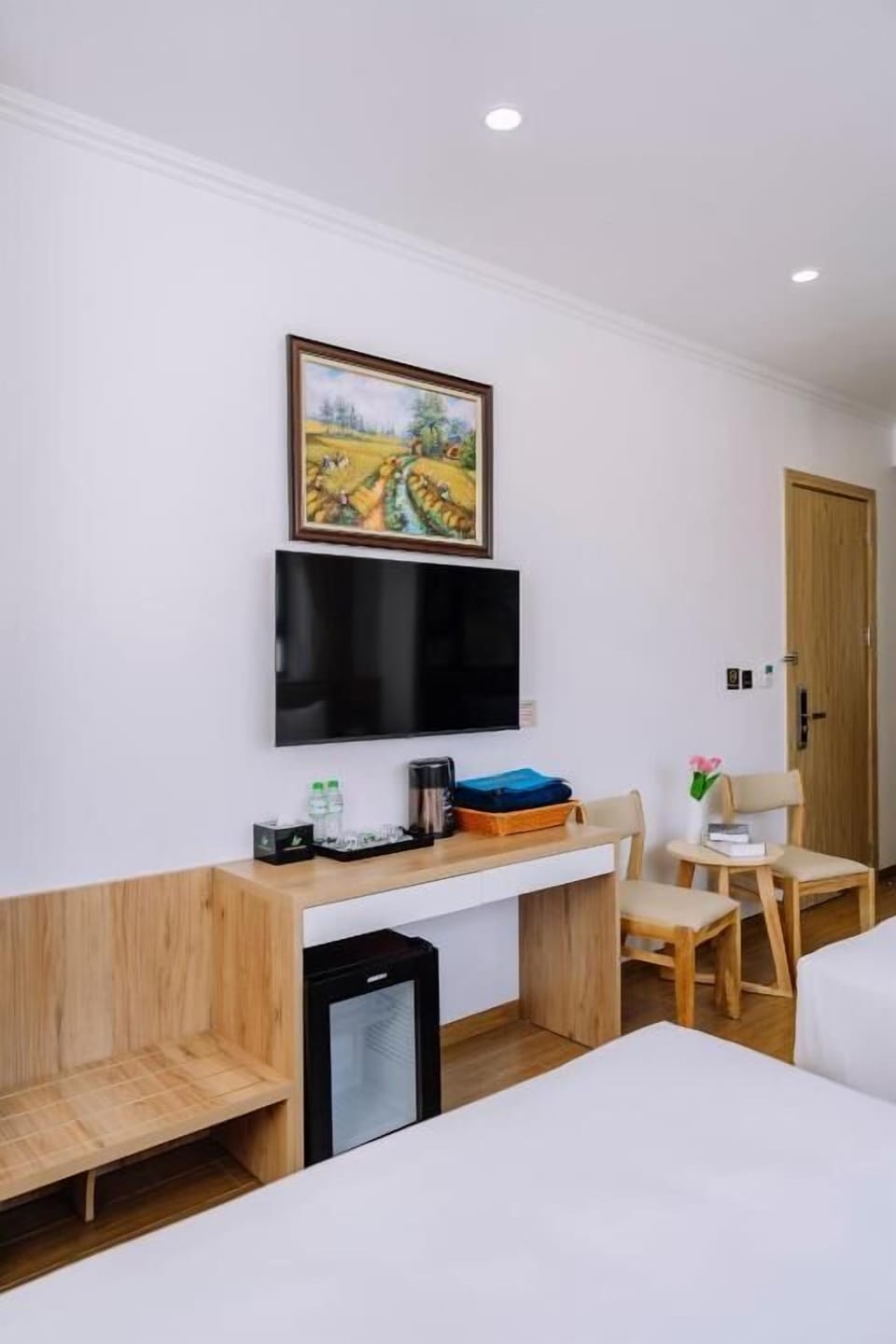 Family Room, City View | Desk, WiFi (free)