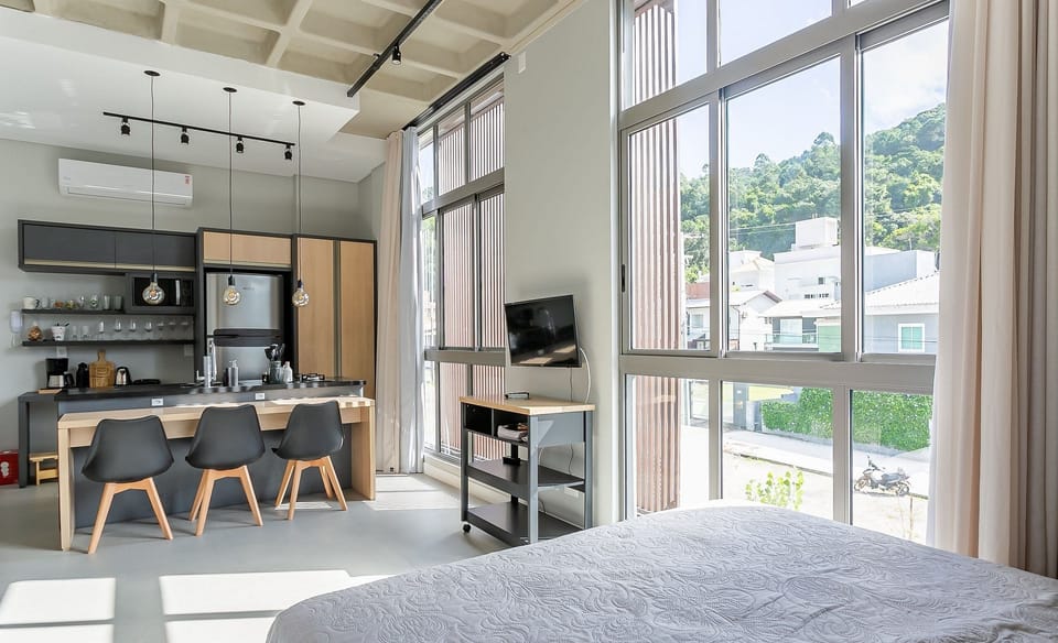 Modern Loft 750m From Canas Beach Tps201 Apartment in Florianopolis