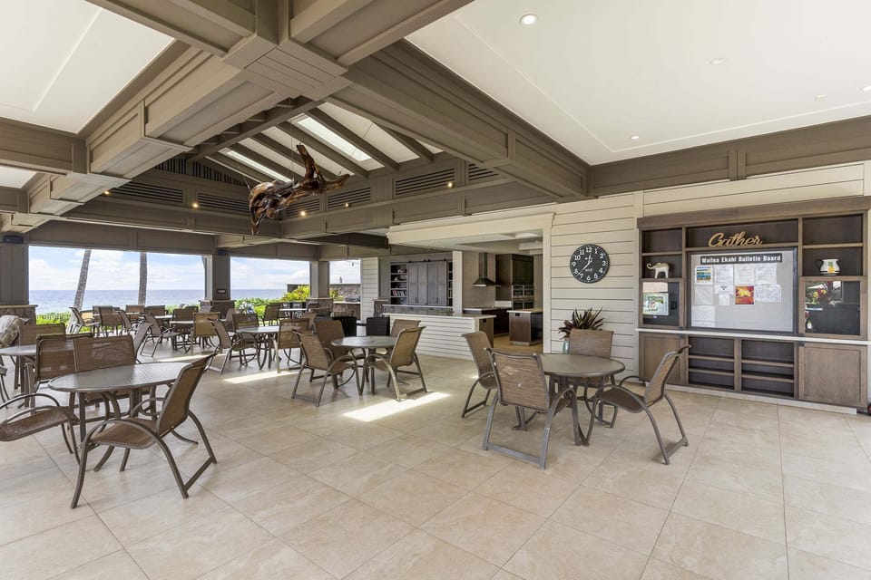 Condo, 1 King Bed with Sofa bed, Garden View (Wailea Ekahi 52D) | Dining