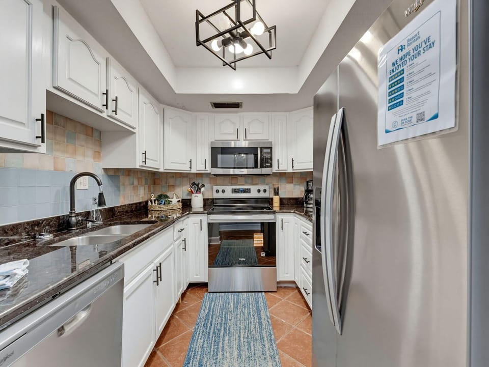 Condo, Multiple Beds (Madeira Vista 202) | Private kitchen