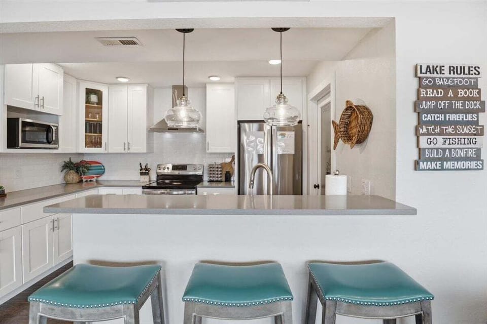 House, Multiple Beds (Ginger Point Joint) | Private kitchen
