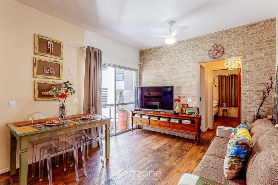 Basic Apartment | Living area | 40-inch TV with digital channels