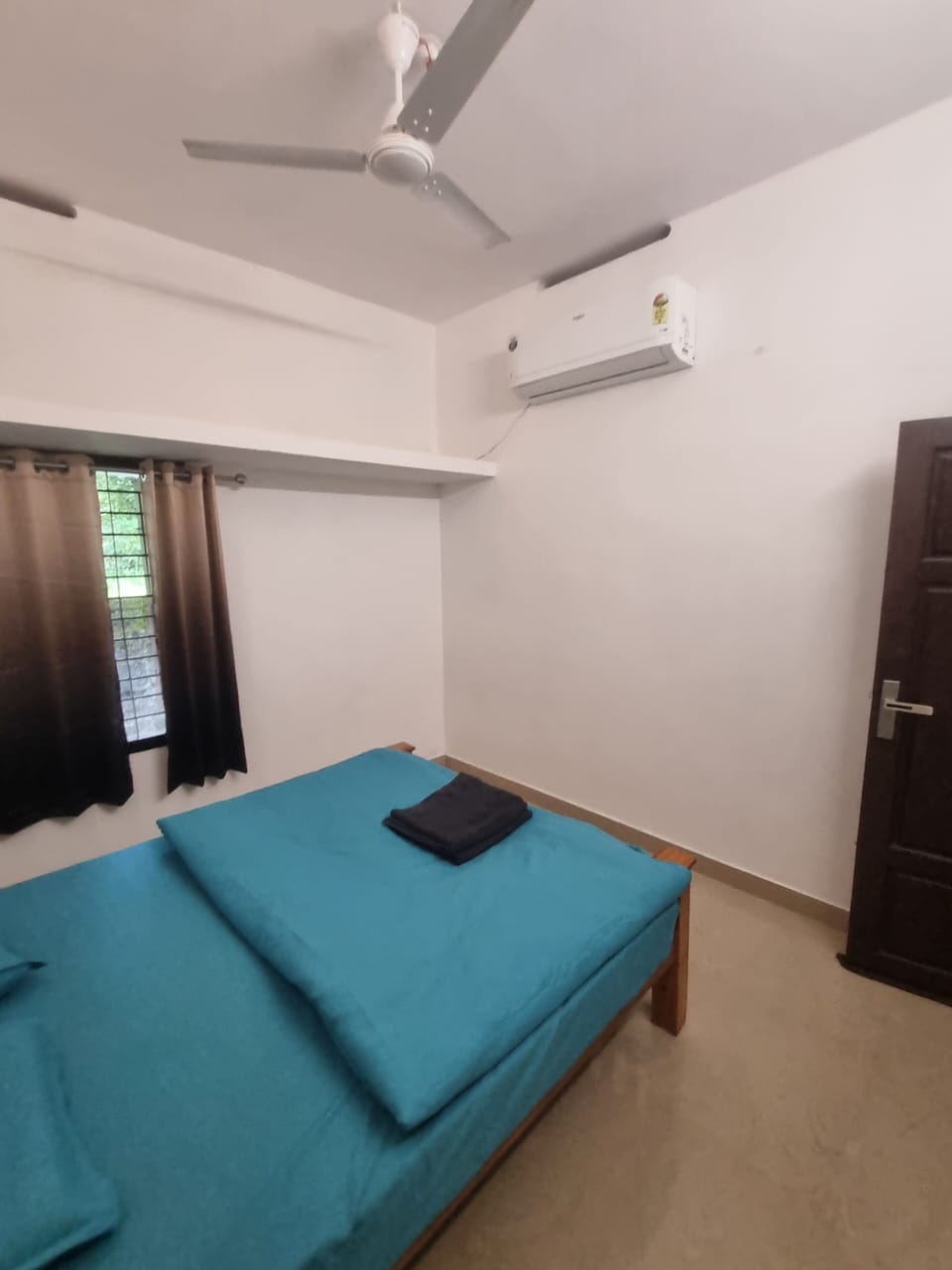 Deluxe Double Room | Memory foam beds, WiFi (free), bed sheets