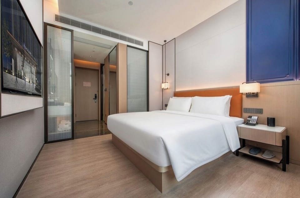 Luxury Room, City View | In-room safe, blackout drapes, soundproofing, WiFi (free)