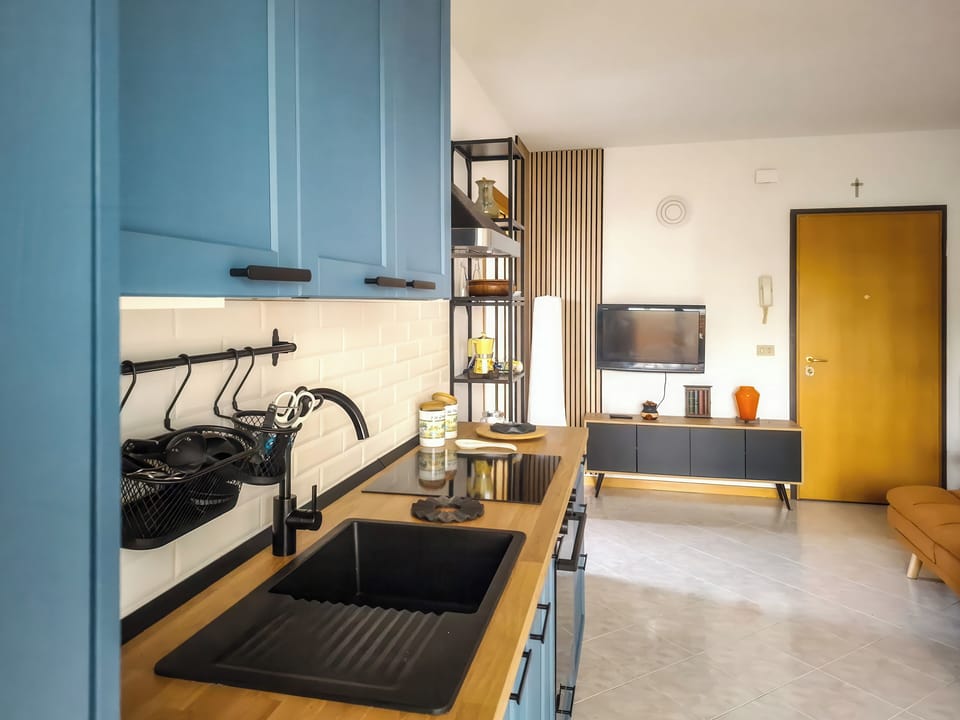 Apartment, Garden View | Private kitchen