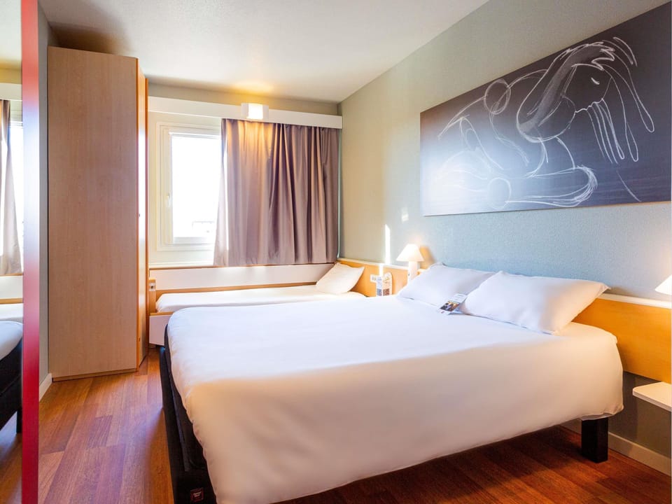 Standard Room, Multiple Beds | Desk, soundproofing, iron/ironing board, cribs/infant beds