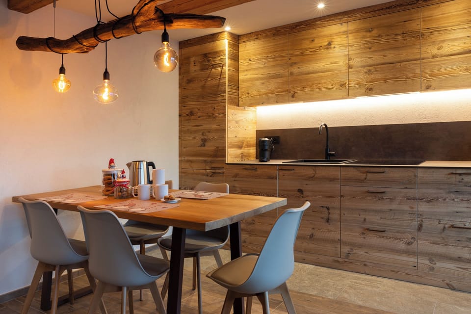 Apartment, Mountain View | Private kitchen | Fridge, microwave, stovetop, highchair