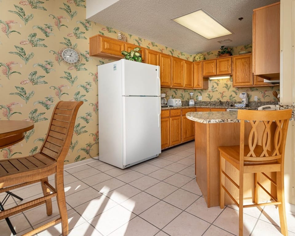 Condo, 1 Bedroom | Private kitchen | Coffee/tea maker, fridge, oven