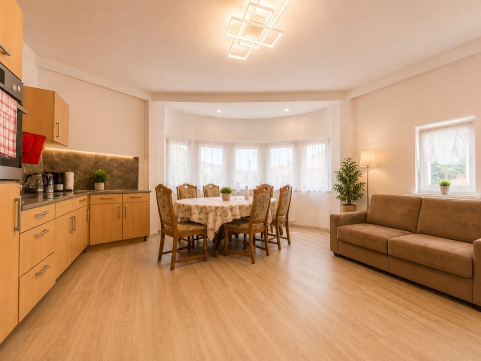 Apartment | Dining