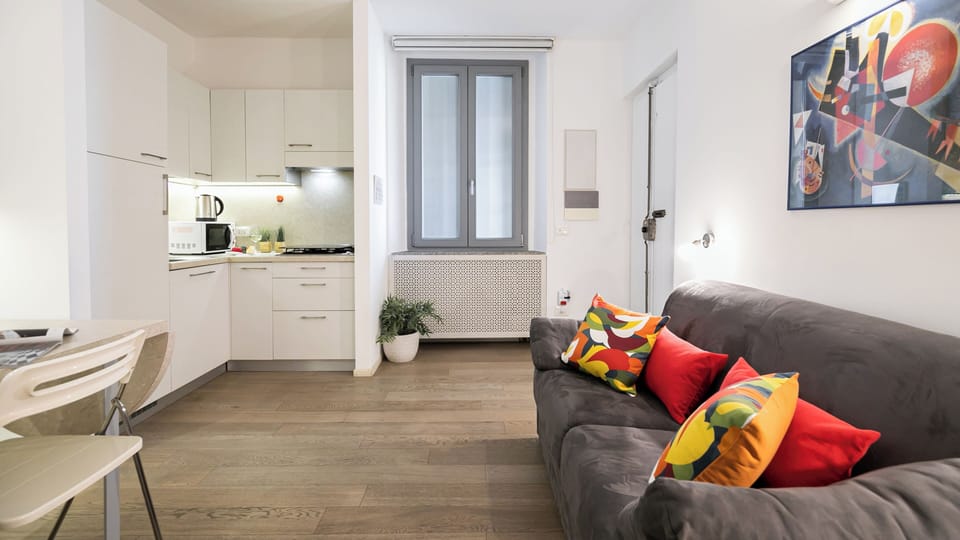 Apartment (1 Bedroom) | Interior