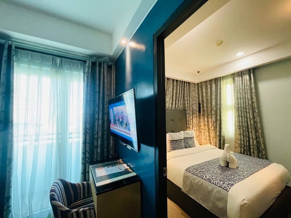 Superior Double Room, City View, Oceanfront | In-room safe, soundproofing, WiFi (free), bed sheets