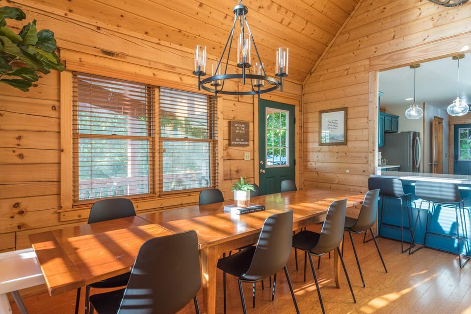 House | 4 bedrooms, high-speed internet