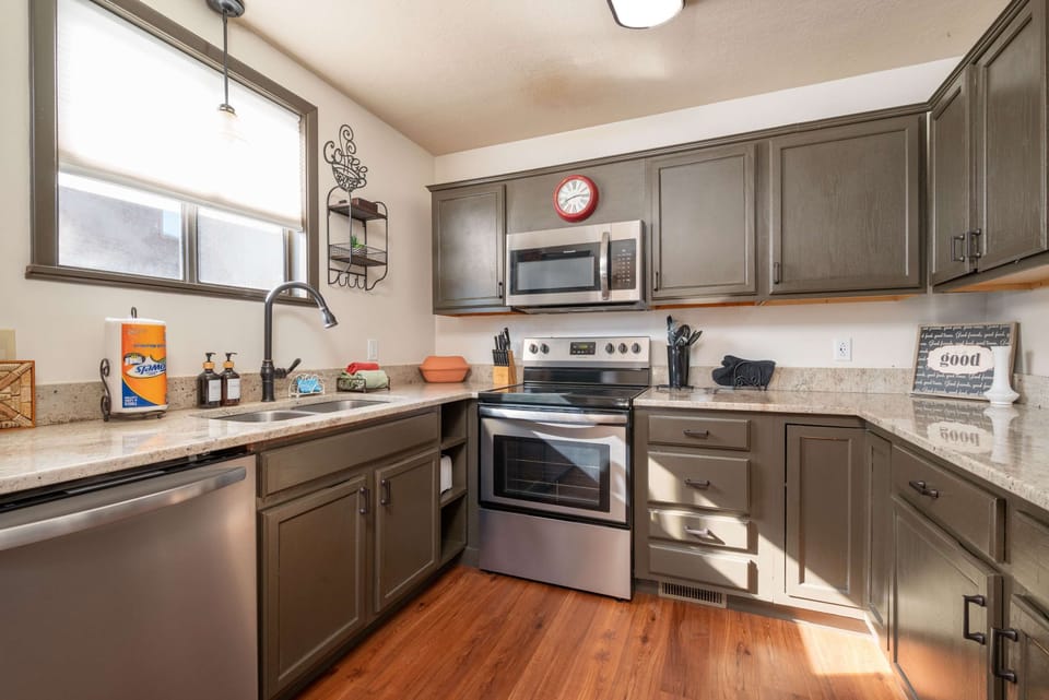 House | 3 bedrooms, high-speed internet