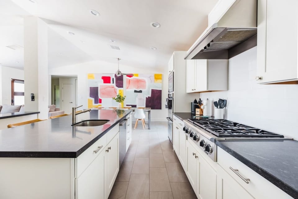 House | 4 bedrooms, high-speed internet