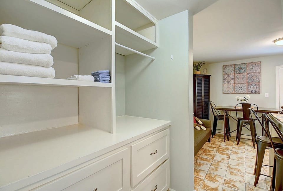 House | 1 bedroom, high-speed internet