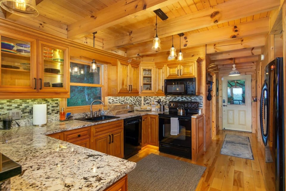 House | 4 bedrooms, high-speed internet