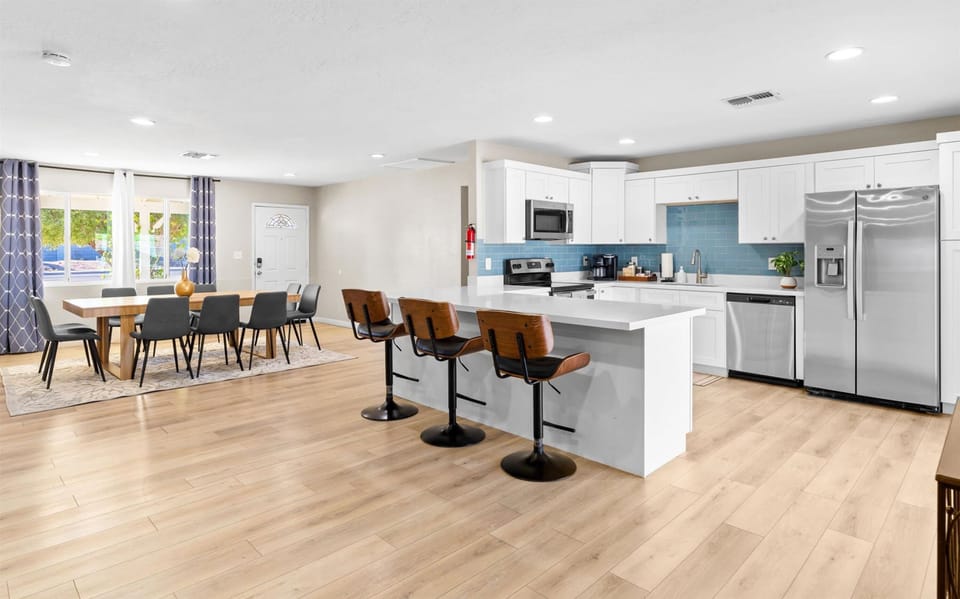 House | 4 bedrooms, high-speed internet