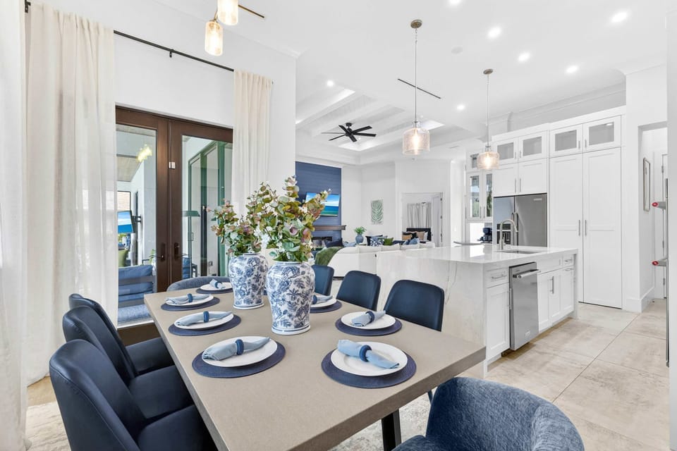 House | 5 bedrooms, high-speed internet