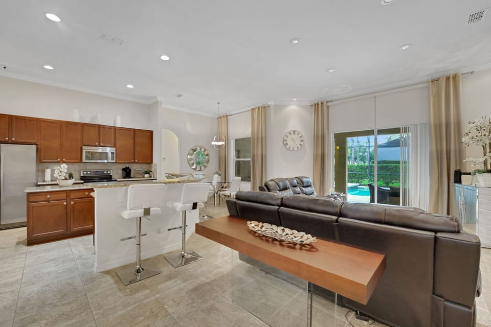 House | 5 bedrooms, desk, high-speed internet