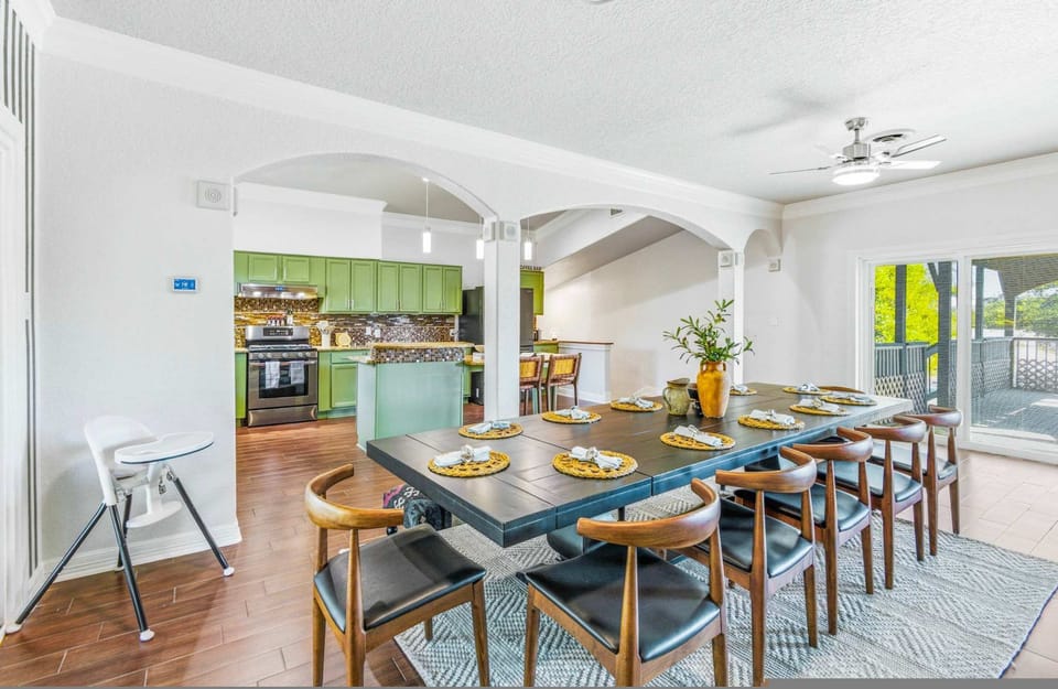 House | 4 bedrooms, high-speed internet