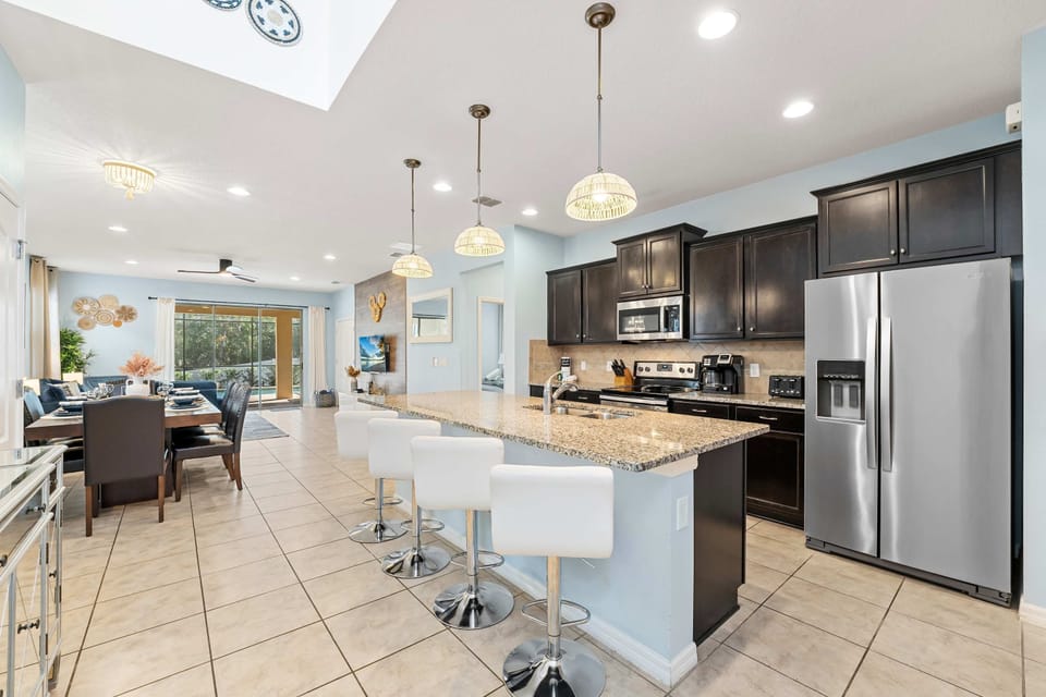 House | 6 bedrooms, high-speed internet