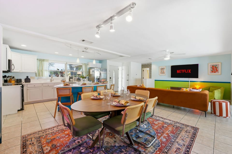 House | 4 bedrooms, high-speed internet