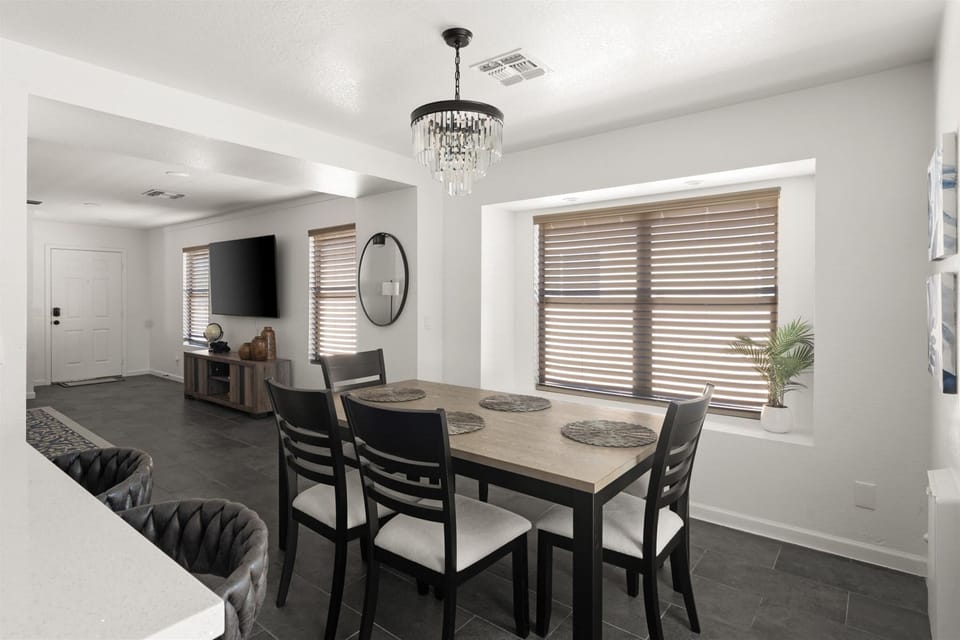 House | 3 bedrooms, high-speed internet