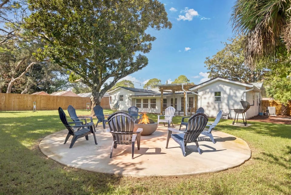 House | 4 bedrooms, high-speed internet