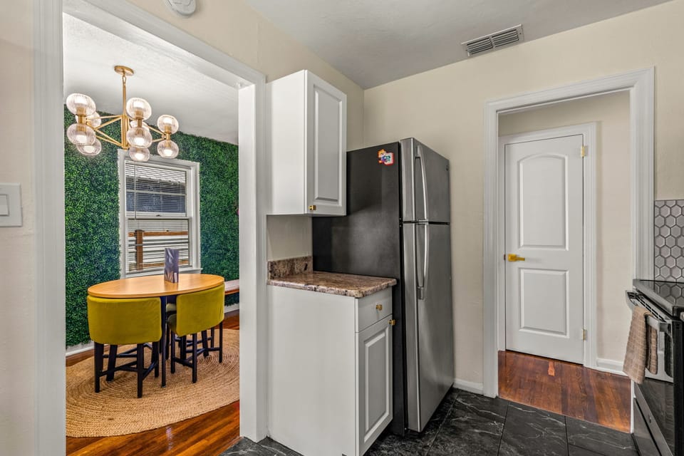 House | 3 bedrooms, high-speed internet