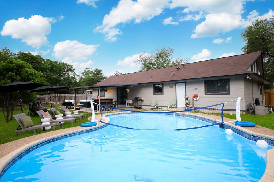 House | 4 bedrooms, high-speed internet