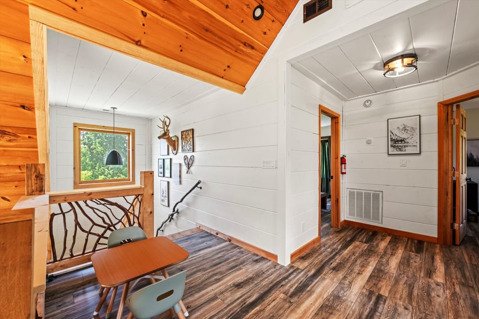House | 4 bedrooms, high-speed internet