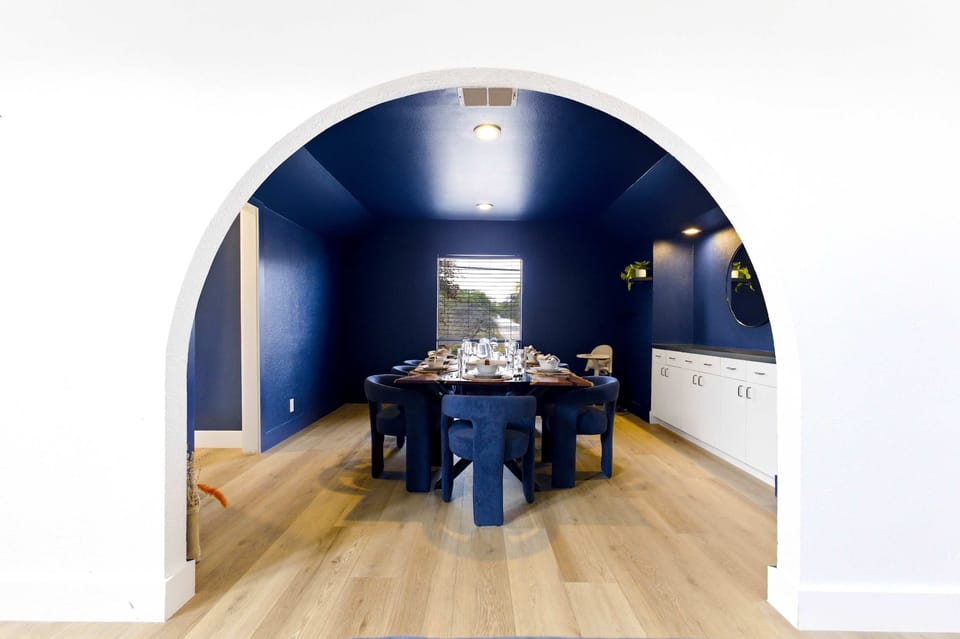 House | 5 bedrooms, high-speed internet