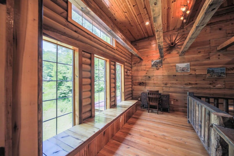 House | 5 bedrooms, high-speed internet