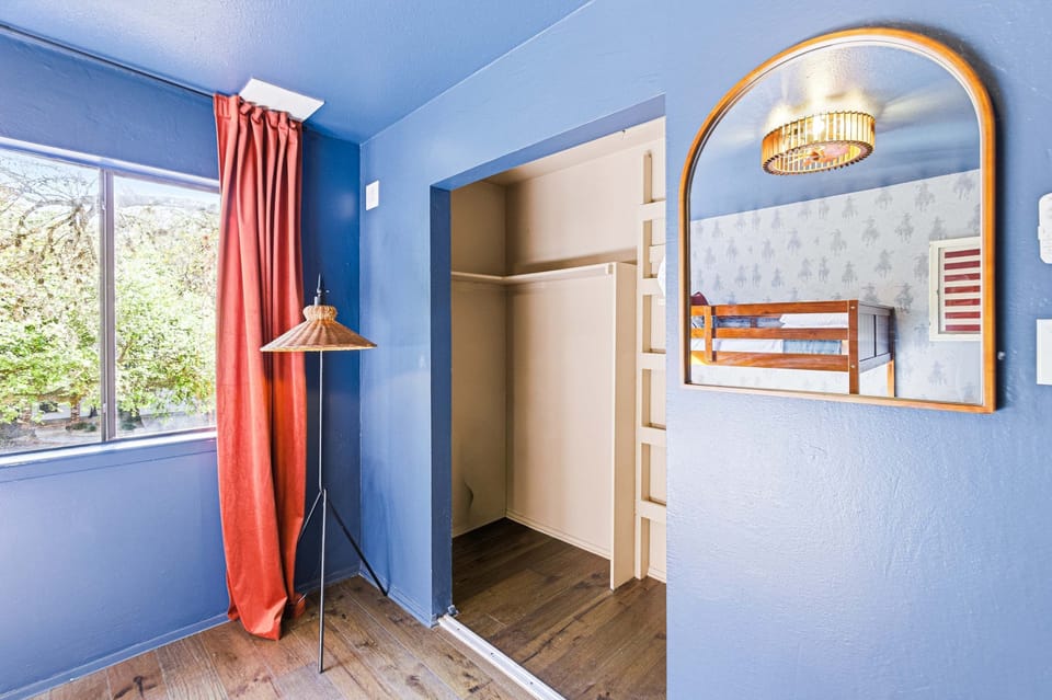 House | 4 bedrooms, high-speed internet