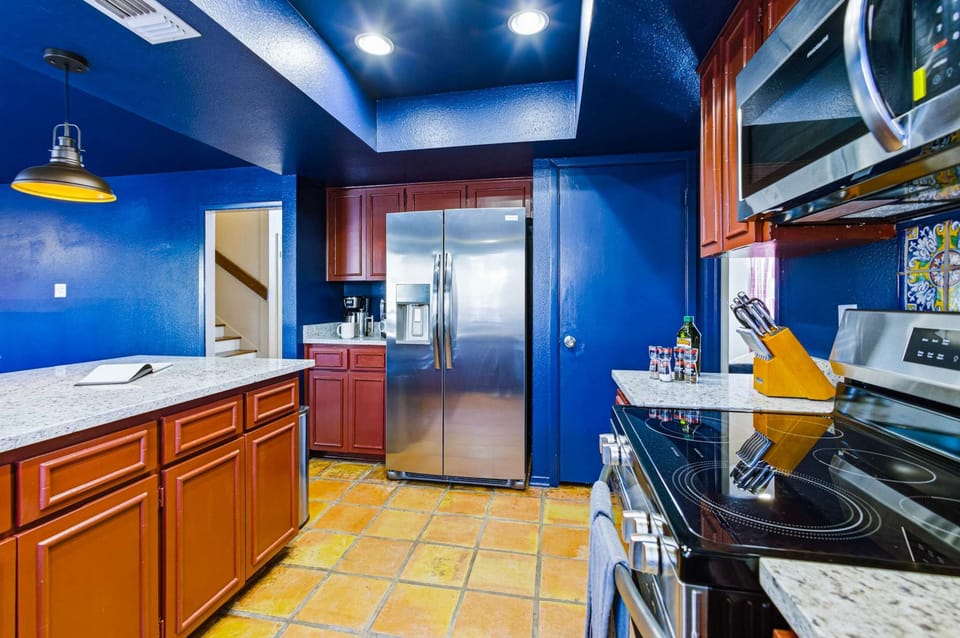 House | 4 bedrooms, high-speed internet