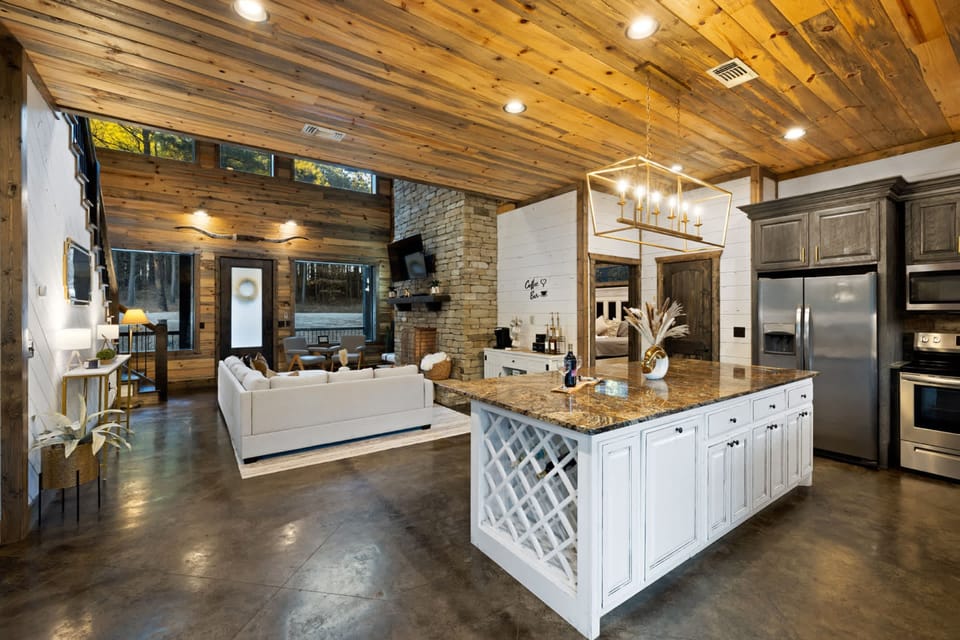 House | 5 bedrooms, high-speed internet