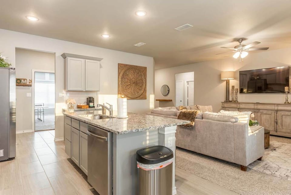 House | 3 bedrooms, high-speed internet