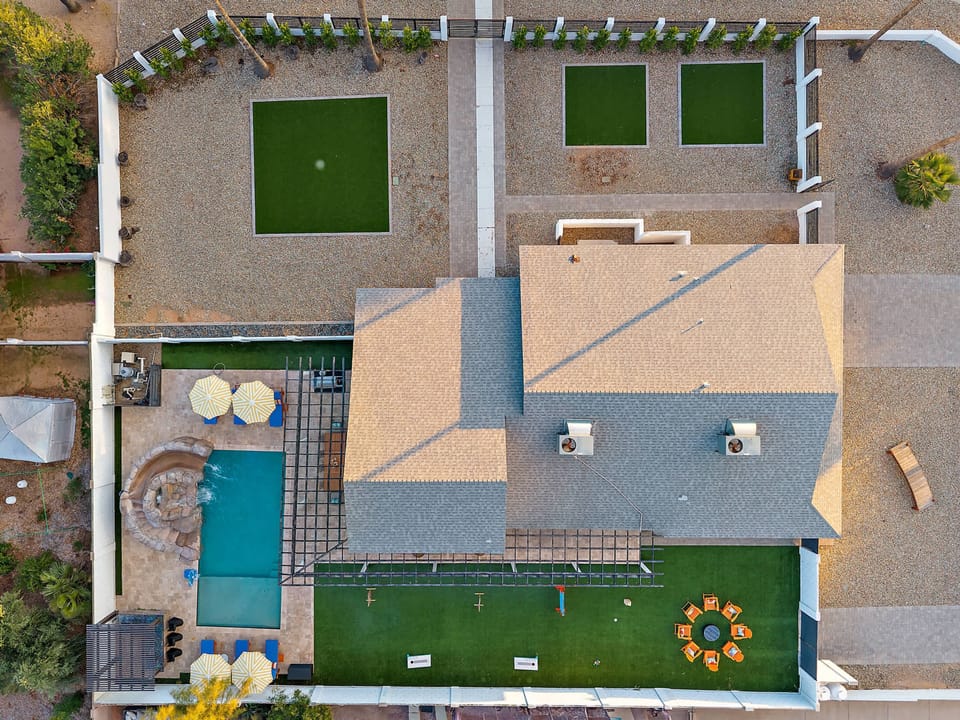 House | 4 bedrooms, high-speed internet