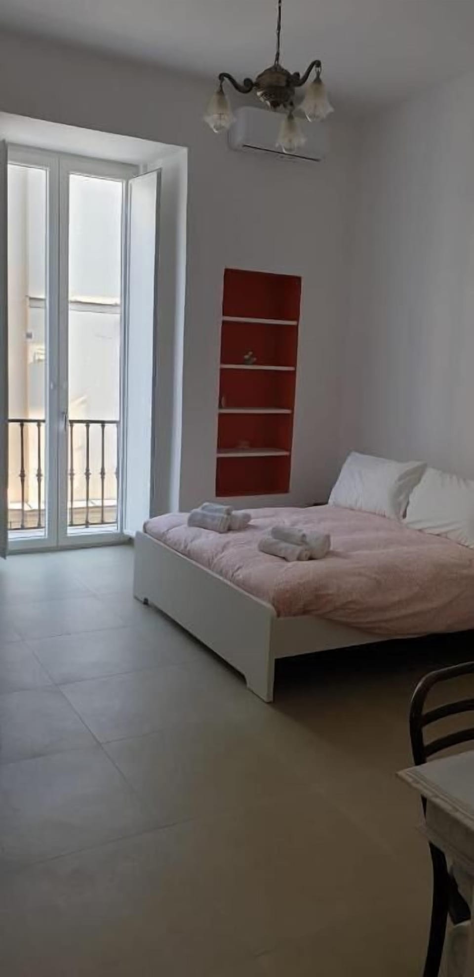 Family Room, Balcony, City View | WiFi (free)