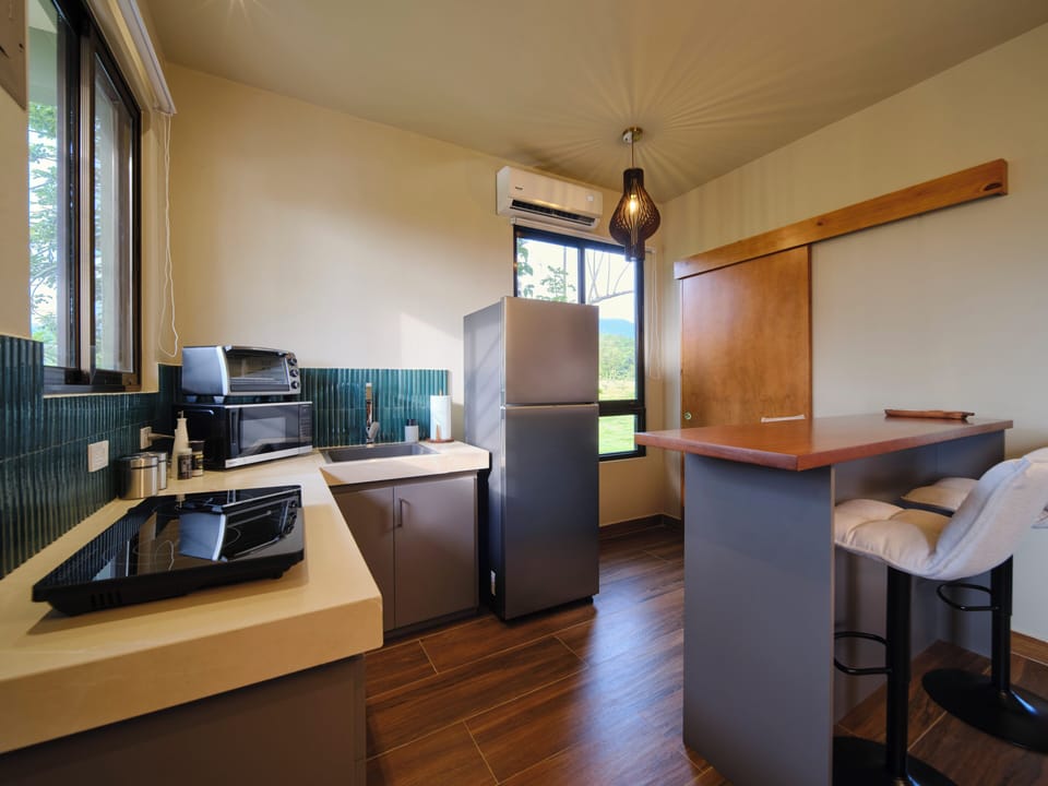 Premium Apartment | Private kitchen | Highchair