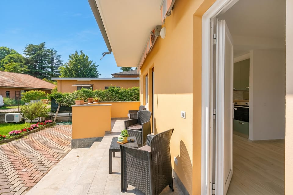 Family Apartment, 3 Bedrooms, 2 Bathrooms, Lakeside (Diamond Lake Apartment 13918) | Terrace/patio