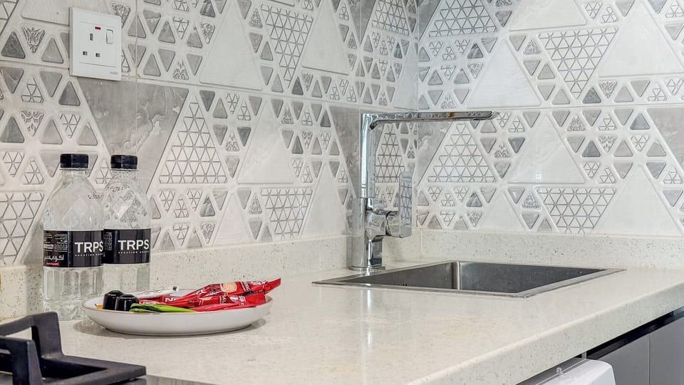 Studio, Balcony, City View | Private kitchenette | Espresso maker, coffee/tea maker