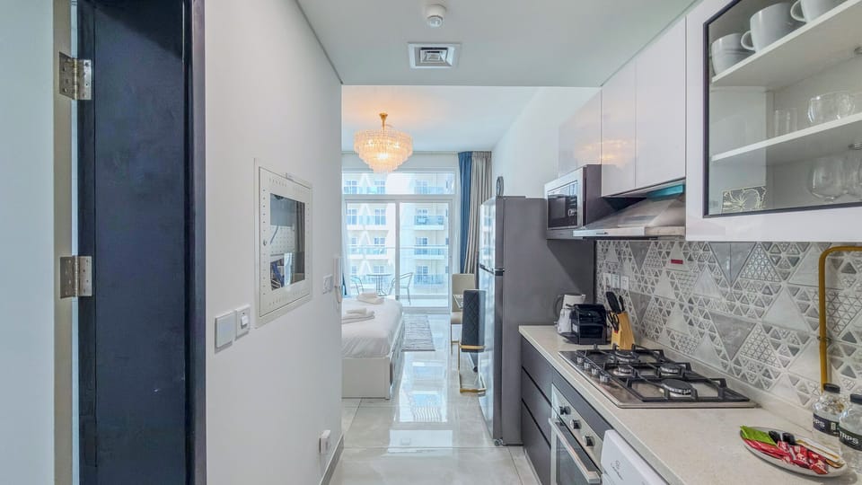 Studio, Balcony, City View | Private kitchen | Espresso maker, coffee/tea maker