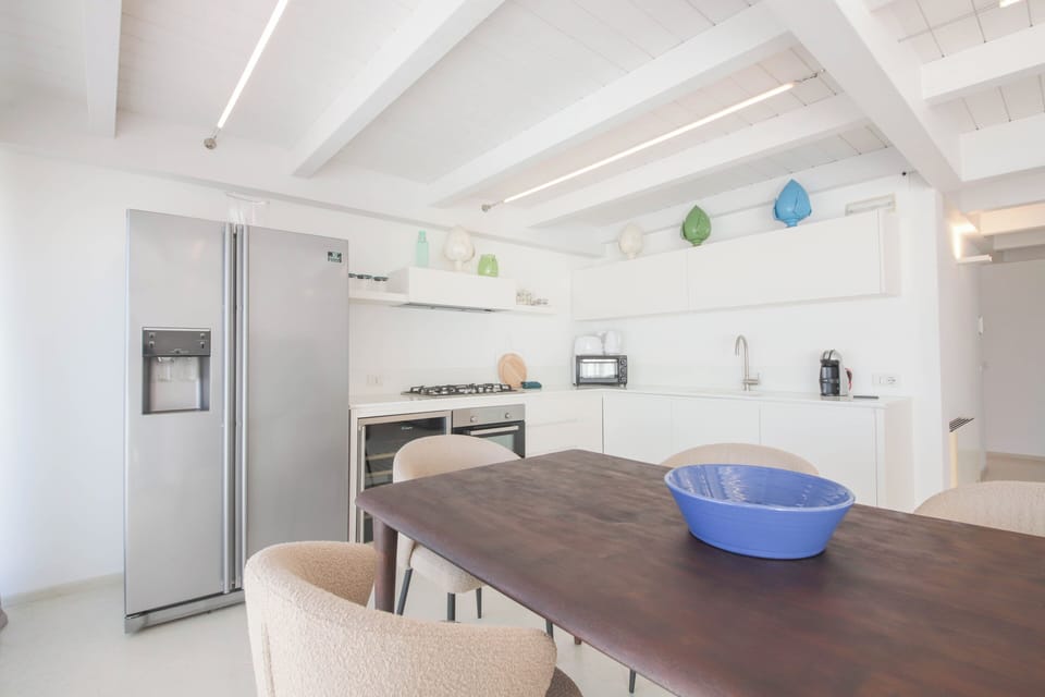 Apartment (2 Bedrooms) | Private kitchen | Espresso maker, microwave, oven, electric kettle
