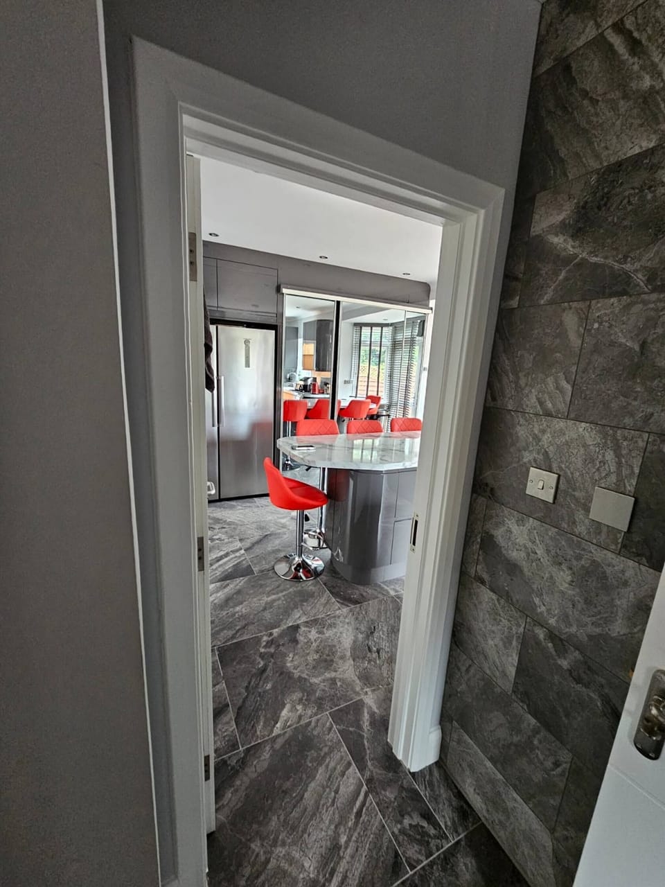 House, 5 Bedrooms, Lake View | Interior