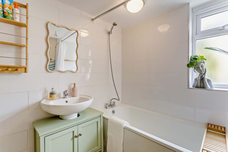 Host Stay Ocean Tao Apartment in Tendring District