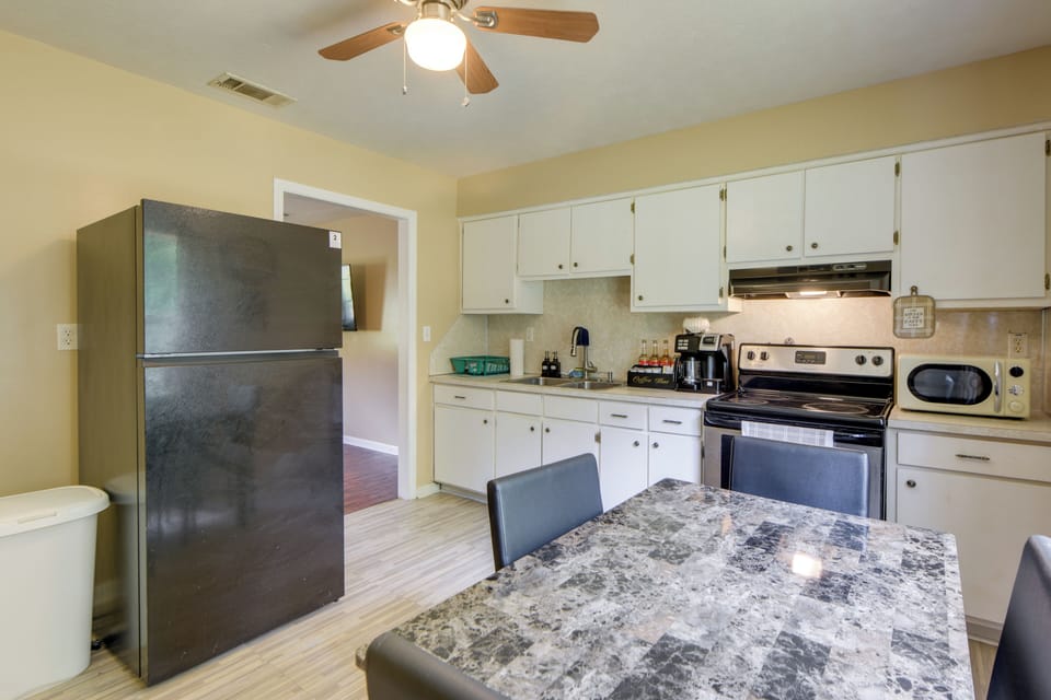 House (3 Bedrooms) | Interior